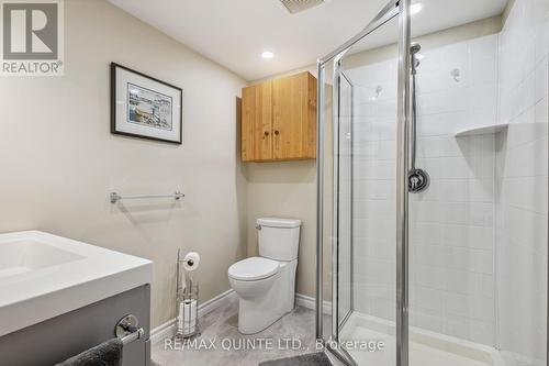 2478 County Road 40, Quinte West, ON - Indoor Photo Showing Bathroom