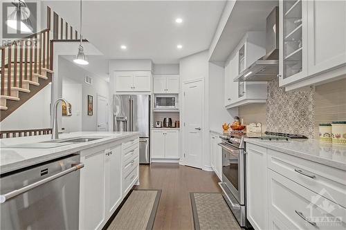 4836 Abbott Street E, Ottawa, ON - Indoor Photo Showing Kitchen With Upgraded Kitchen