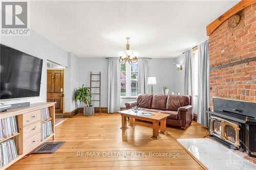 140 High Street, Prescott And Russell, ON - Indoor Photo Showing Living Room With Fireplace