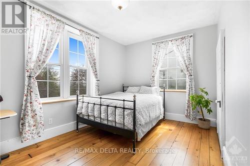 140 High Street, Prescott And Russell, ON - Indoor Photo Showing Bedroom