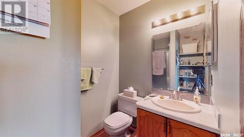 7155 Bright Bay, Regina, SK - Indoor Photo Showing Bathroom