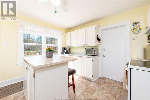 122 South Cove Rd, Shediac, NB - Indoor Photo Showing Kitchen