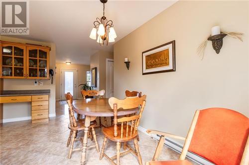 49 Fleuriant, Dieppe, NB - Indoor Photo Showing Dining Room