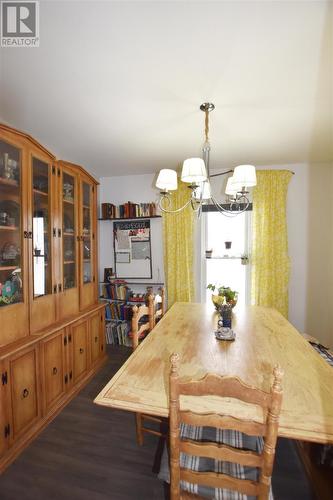 380 Wellington St E, Sault Ste Marie, ON - Indoor Photo Showing Dining Room