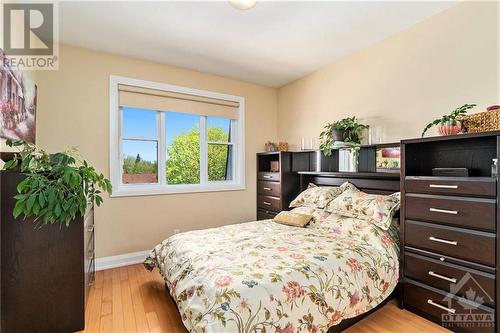 155 Clare Street, Ottawa, ON - Indoor Photo Showing Bedroom