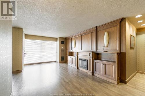 75 Riverside Drive East Unit# 1709, Windsor, ON - Indoor With Fireplace