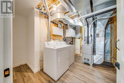 107 Peter Street Unit# Lower, Essex, ON - Indoor Photo Showing Laundry Room