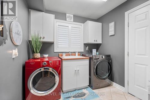 279 Lakeshore Road W, Port Colborne, ON - Indoor Photo Showing Laundry Room