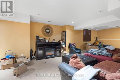 279 Lakeshore Road W, Port Colborne, ON - Indoor With Fireplace