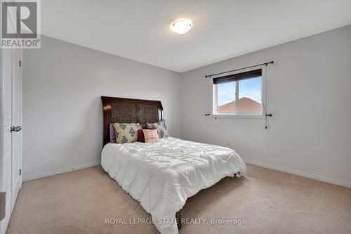 236 Penny Lane, Hamilton, ON - Indoor Photo Showing Bedroom