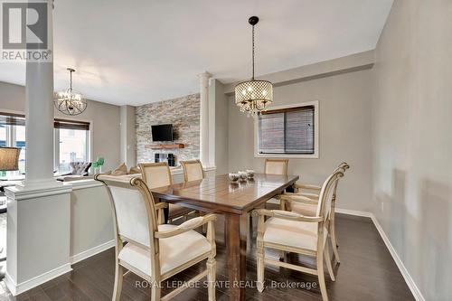 236 Penny Lane, Hamilton, ON - Indoor Photo Showing Dining Room