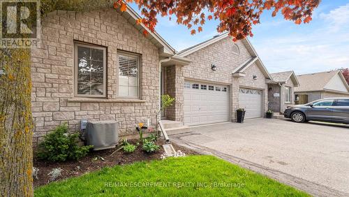 48 - 19 Hanlon Place, Brant, ON - Outdoor