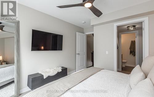 7 - 348 Wheat Boom Drive, Oakville, ON - Indoor Photo Showing Bedroom