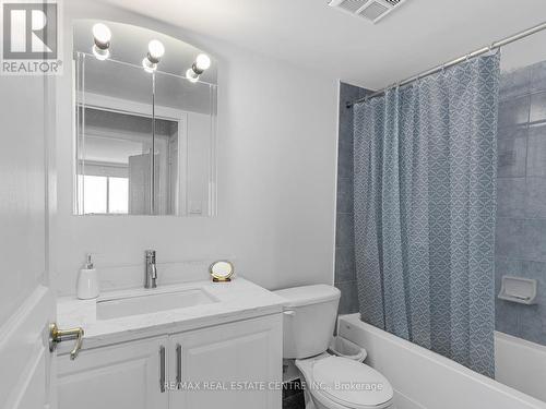 907 - 4879 Kimbermount Avenue S, Mississauga, ON - Indoor Photo Showing Bathroom