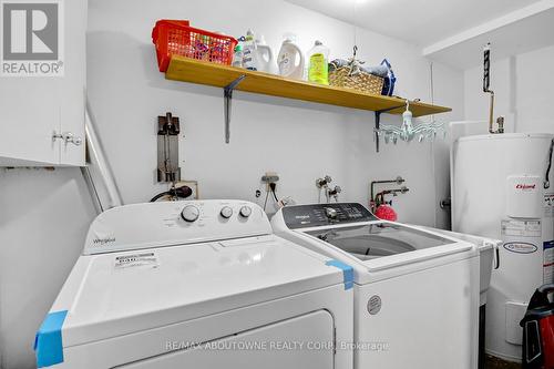 5 - 2651 Aquitaine Avenue, Mississauga, ON - Indoor Photo Showing Laundry Room