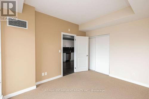 216 - 1284 Guelph Line, Burlington, ON - Indoor Photo Showing Other Room