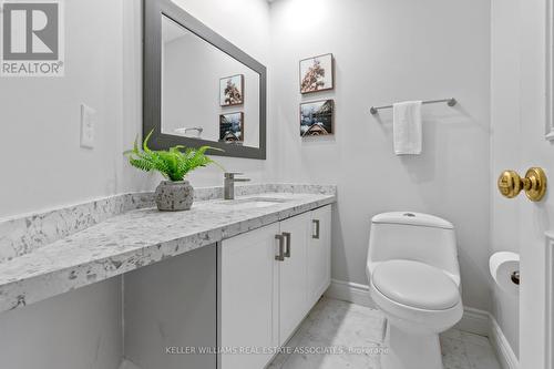 6484 Miller'S Grove, Mississauga, ON - Indoor Photo Showing Bathroom