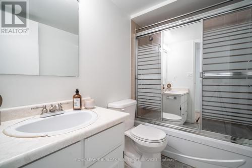 603 - 23 Main Street, Hamilton, ON - Indoor Photo Showing Bathroom