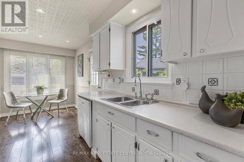 24 Nottawasaga Crescent, Brampton, ON - Indoor Photo Showing Kitchen With Double Sink