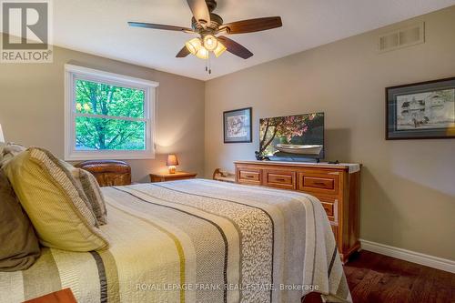6 Ellard Court, Kawartha Lakes, ON - Indoor Photo Showing Bedroom