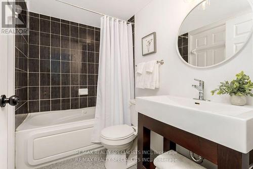 806 - 190 Manitoba Street, Toronto, ON - Indoor Photo Showing Bathroom