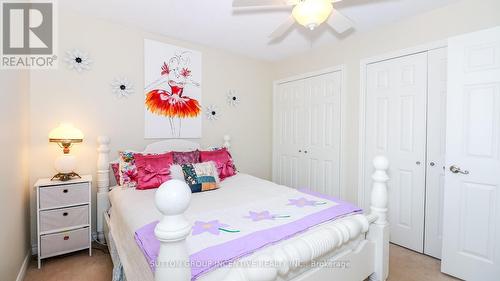 137 Dean Avenue, Barrie (Painswick South), ON - Indoor Photo Showing Bedroom