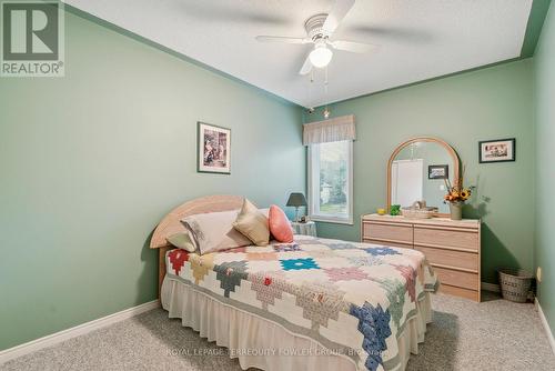 17 Leo Boulevard, Wasaga Beach, ON - Indoor Photo Showing Bedroom