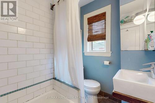 20 Glasgow Street, Toronto, ON - Indoor Photo Showing Bathroom