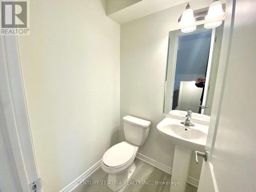 3340 Thunderbird Promenade, Pickering, ON - Indoor Photo Showing Bathroom