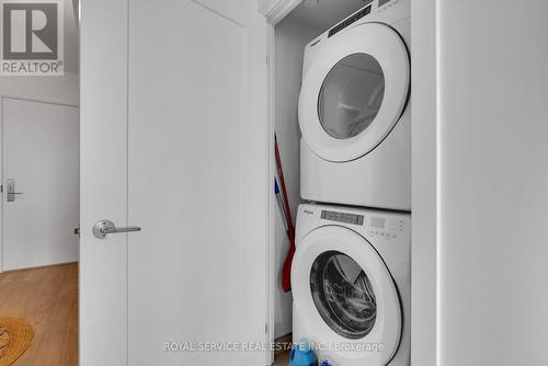 2504 - 2550 Simcoe Street N, Oshawa, ON - Indoor Photo Showing Laundry Room