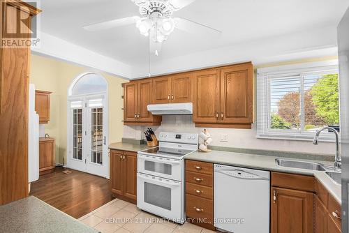 84 Cleta Court, Oshawa, ON - Indoor Photo Showing Kitchen With Double Sink