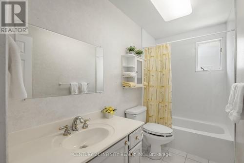 84 Cleta Court, Oshawa, ON - Indoor Photo Showing Bathroom