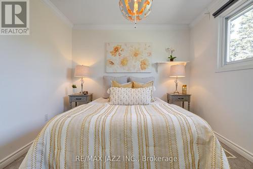 926 Ivy Court, Oshawa, ON - Indoor Photo Showing Bedroom
