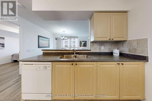 717 - 1200 The Esplanade N, Pickering, ON - Indoor Photo Showing Kitchen With Double Sink
