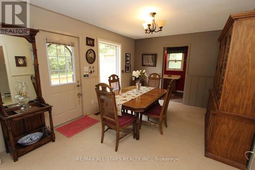 70 Balaclava Street, Kawartha Lakes, ON - Indoor Photo Showing Dining Room