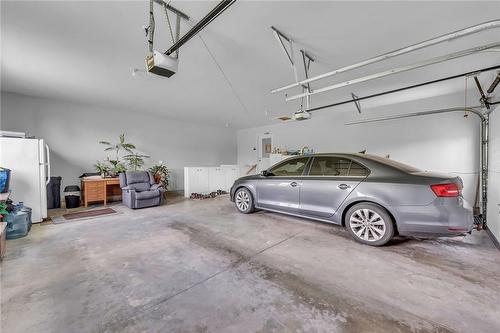 258 4Th Line, Caledonia, ON - Indoor Photo Showing Garage