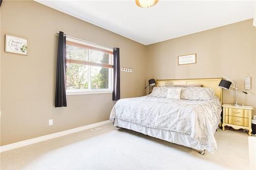 3669 Carver Street, Fort Erie, ON - Indoor Photo Showing Bedroom