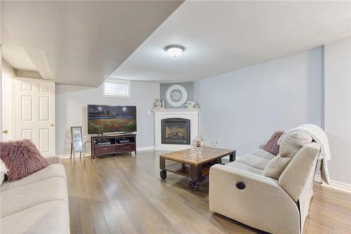 3669 Carver Street, Fort Erie, ON - Indoor Photo Showing Living Room With Fireplace