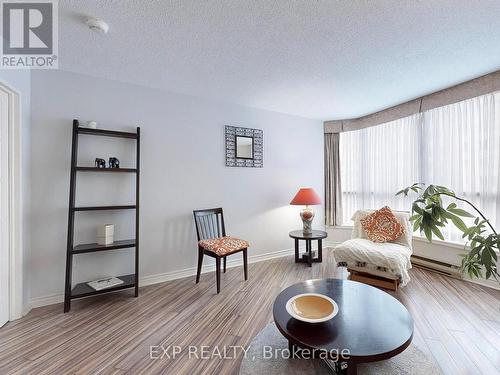 1010 - 38 Elm Street, Toronto, ON - Indoor Photo Showing Living Room