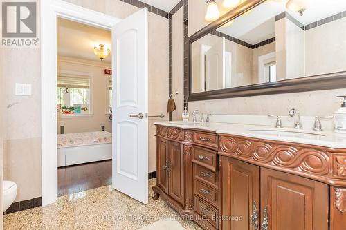 71 Lawton Boulevard, Toronto, ON - Indoor Photo Showing Bathroom