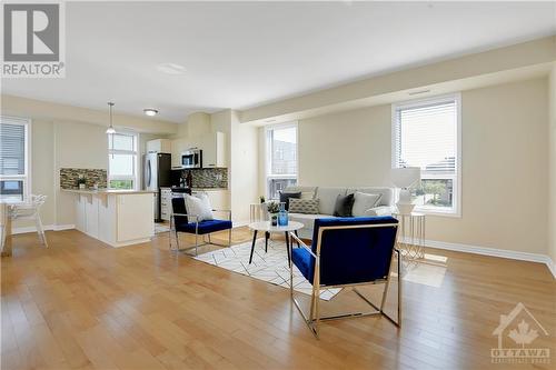 Open concept layout - 301 Bayrose Drive Unit#302, Ottawa, ON - Indoor Photo Showing Living Room