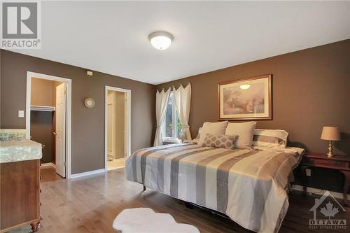 2nd bedroom w/ensuite and walk-in closet - 105 Locharron Crescent, Ottawa, ON - Indoor Photo Showing Bedroom