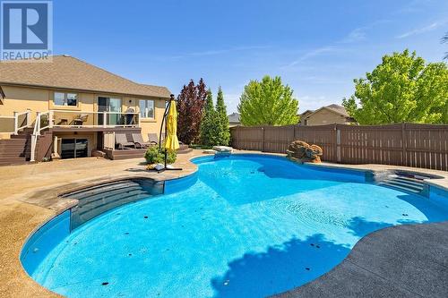401 Hadfield Crescent, Sarnia, ON - Outdoor With In Ground Pool With Deck Patio Veranda With Backyard