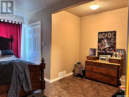 237 Moore Street, Foam Lake, SK - Indoor Photo Showing Bedroom