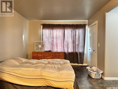 237 Moore Street, Foam Lake, SK - Indoor Photo Showing Bedroom