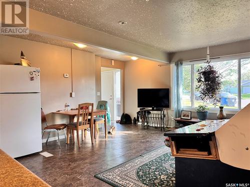 237 Moore Street, Foam Lake, SK - Indoor Photo Showing Living Room