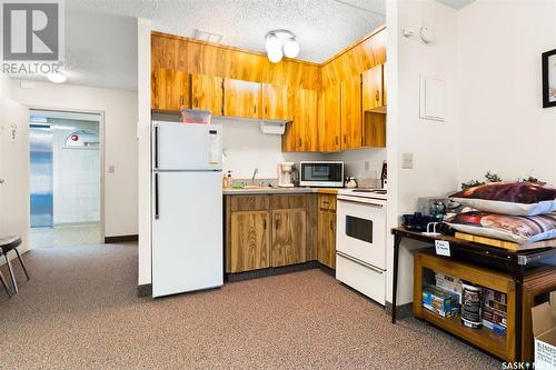 111 20 Kleisinger Crescent, Regina, SK - Indoor Photo Showing Kitchen