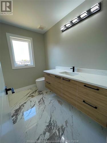 4970 Terra Bella, Lasalle, ON - Indoor Photo Showing Bathroom