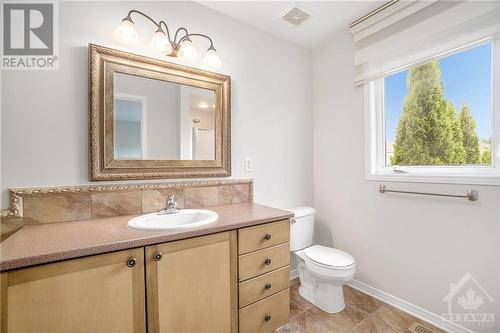 2nd floor bathroom - 340 Statewood Drive, Ottawa, ON - Indoor Photo Showing Bathroom