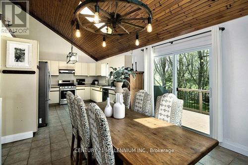 727302 22C Sideroad, Blue Mountains, ON - Indoor Photo Showing Dining Room